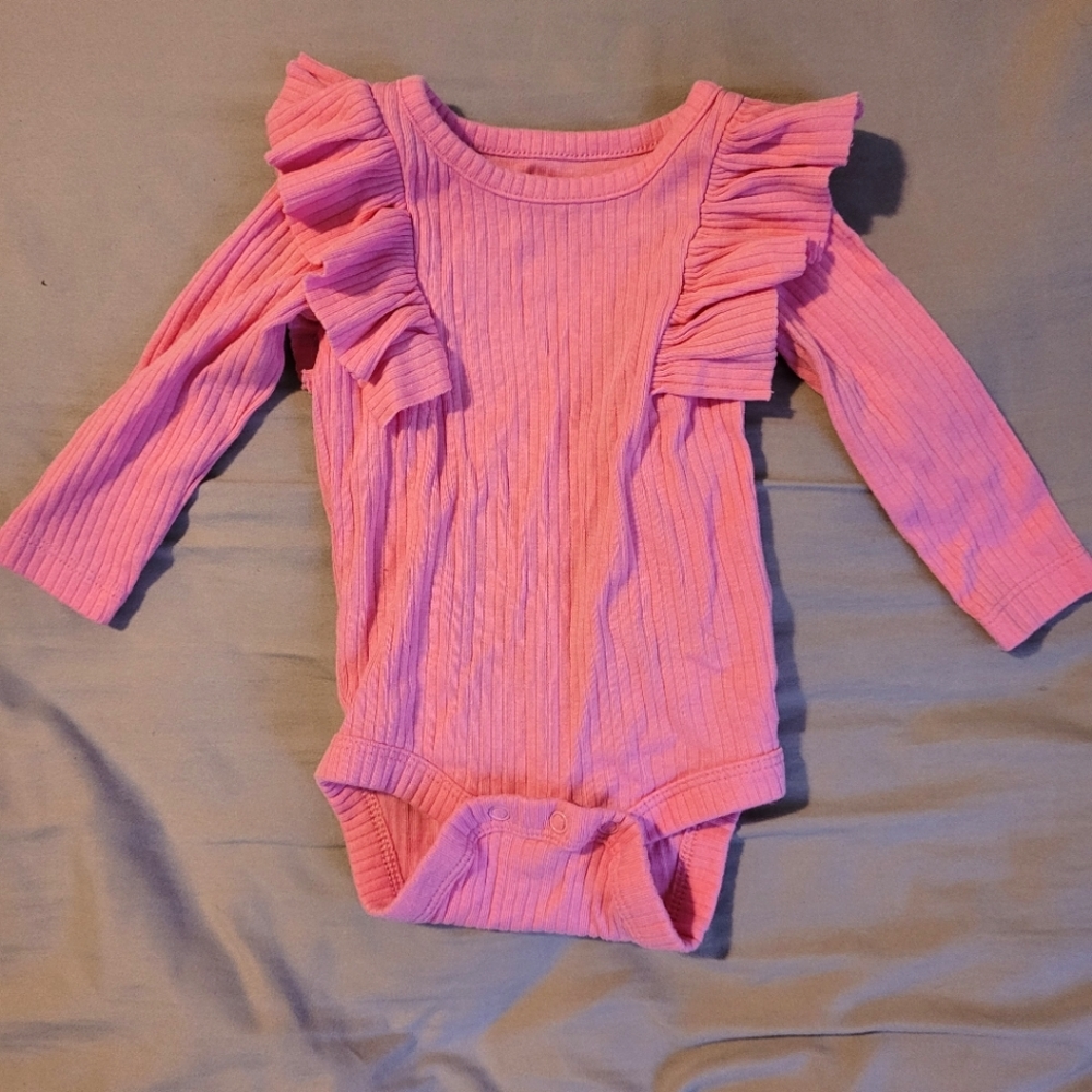 Cat & Jack Ruffle Long-sleeved Onesie Bodysuit